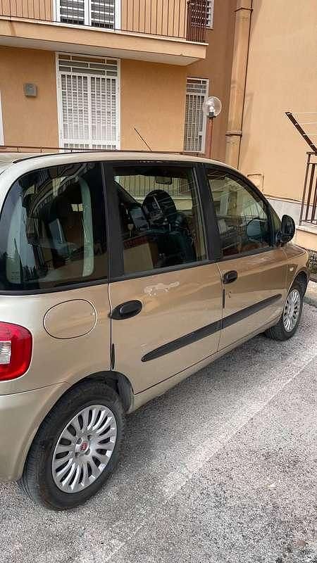 Usata Fiat Multipla Active 92 CV (67 kW) 2008 Bronzo Monovolume