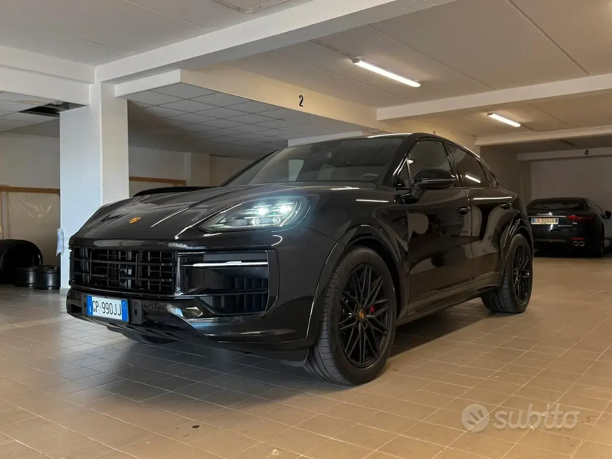 Usata Porsche Cayenne S 475 CV (349 kW) 2023 Nero SUV