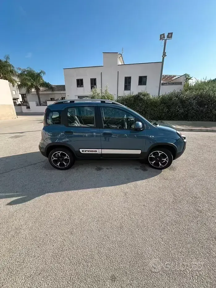 Usata Fiat Panda Cross Cross 69 CV (50 kW) 2021 Blu Utilitaria