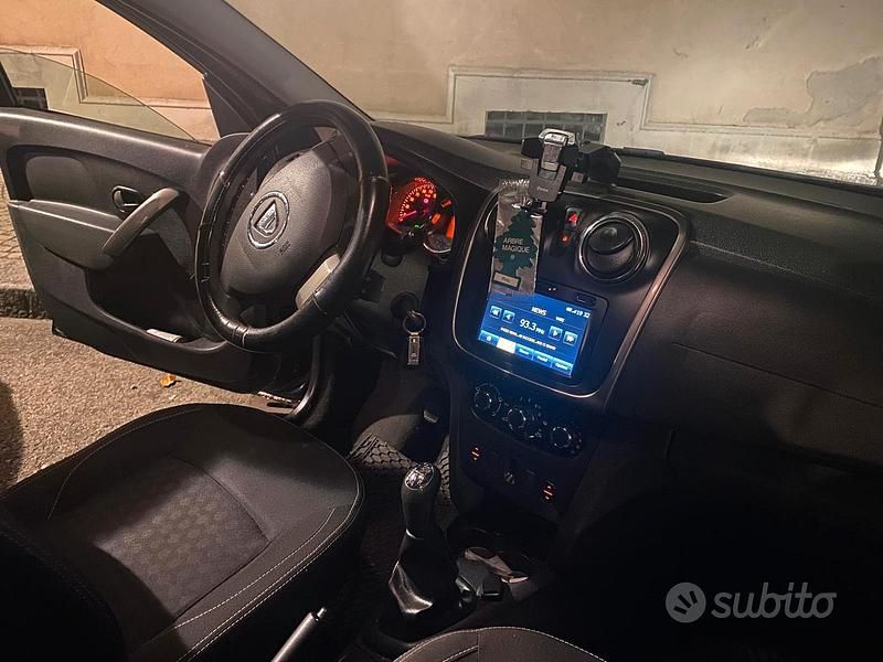 Usata Dacia Sandero 2015 Nero Berlina
