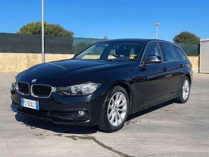 Usata BMW 318 Sport Line 150 CV (110 kW) 2016 Nero Station wagon