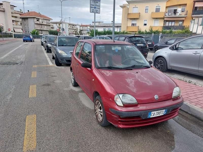 Usata Fiat 600 54 CV (39 kW) 2005 Rosso Utilitaria