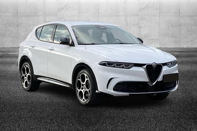 Usata Alfa Romeo Tonale Veloce 160 CV (117 kW) 2024 Bianco pastello SUV