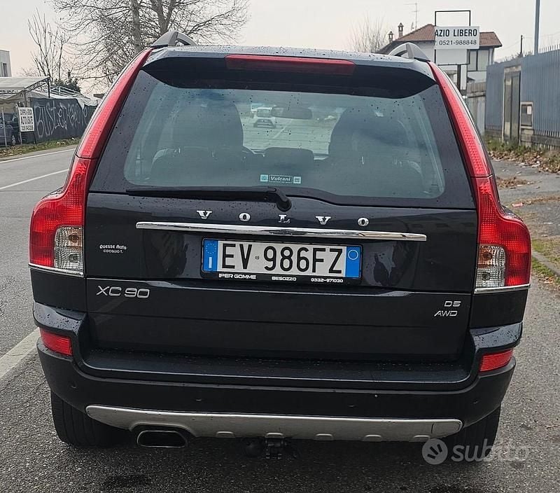 Usata Volvo XC90 Executive 184 CV (135 kW) 2010 Grigio SUV