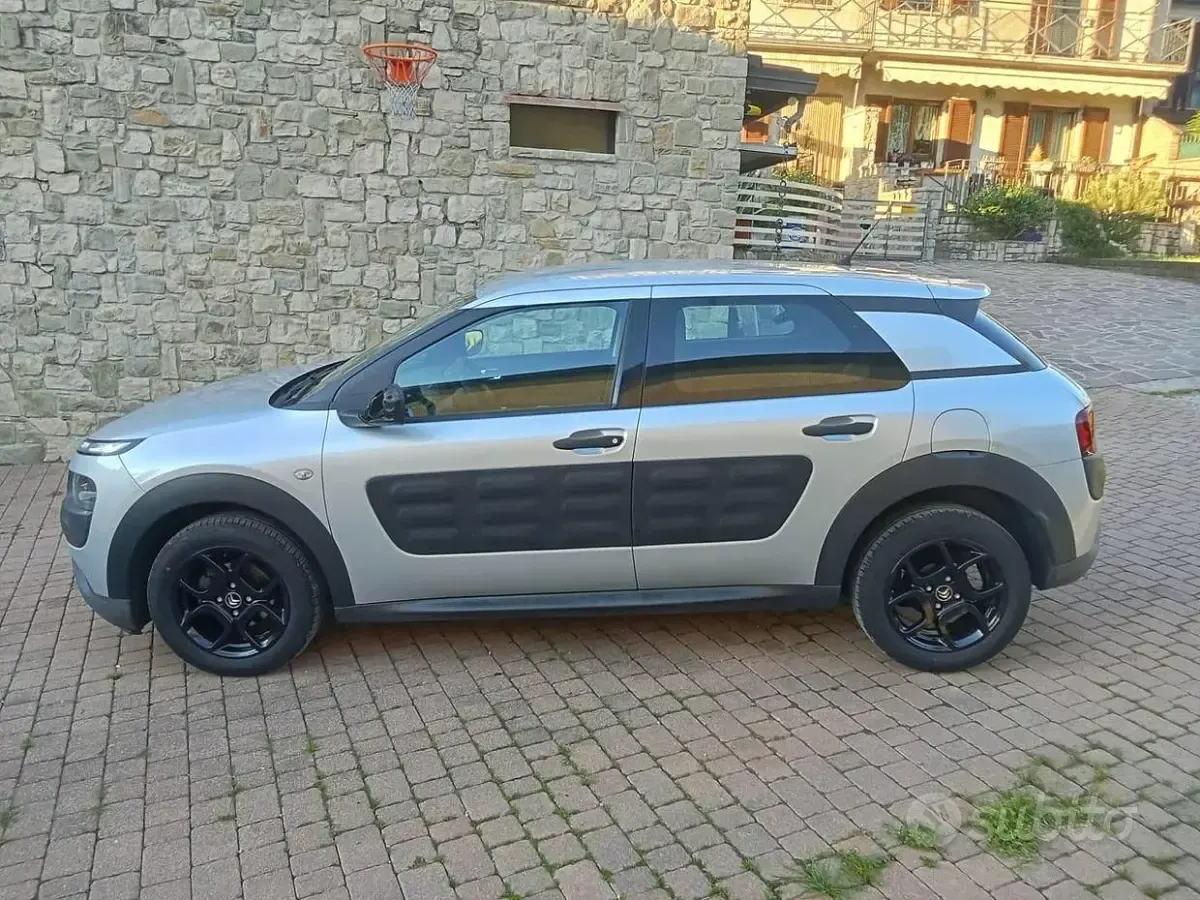 Usata Citroën C4 99 CV (72 kW) 2016 Grigio Berlina