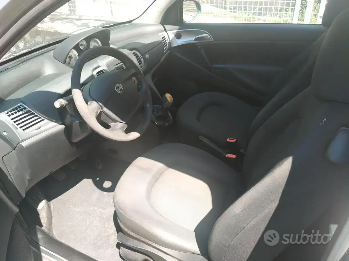 Usata Lancia Ypsilon S 95 CV (69 kW) 2011 Marrone Utilitaria