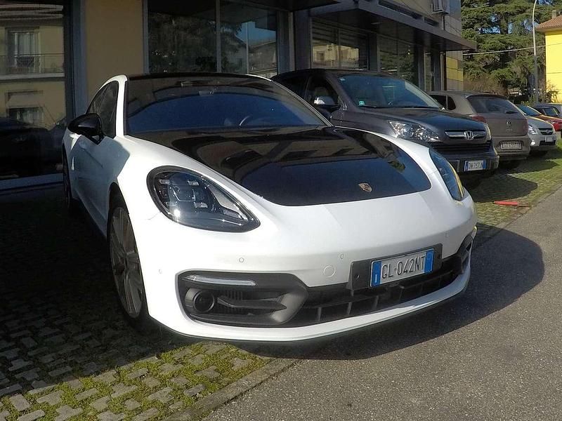 Usata Porsche Panamera 441 CV (324 kW) 2020 Nero Berlina
