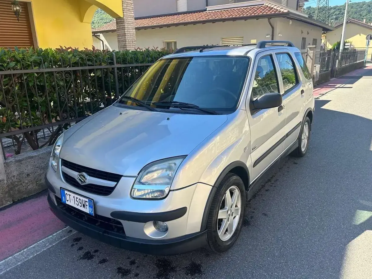 Usata Suzuki Ignis GL 99 CV (72 kW) 2005 Other Utilitaria