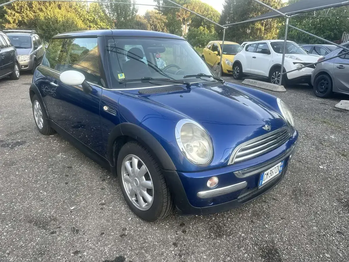 Usata Mini One D 75 CV (55 kW) 2004 Blu/azzurro Utilitaria