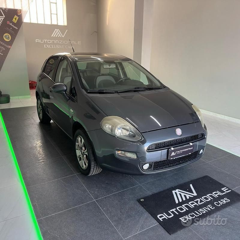 Usata Fiat Punto Easy 70 CV (51 kW) 2012 Nero Utilitaria