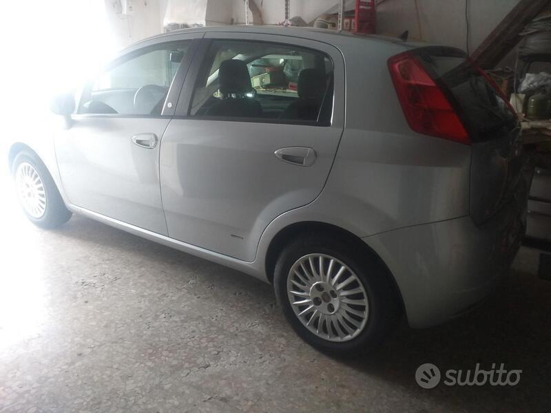 Usato 2008 Fiat Grande Punto 1.2 Benzin 65 CV (5.500 €)
