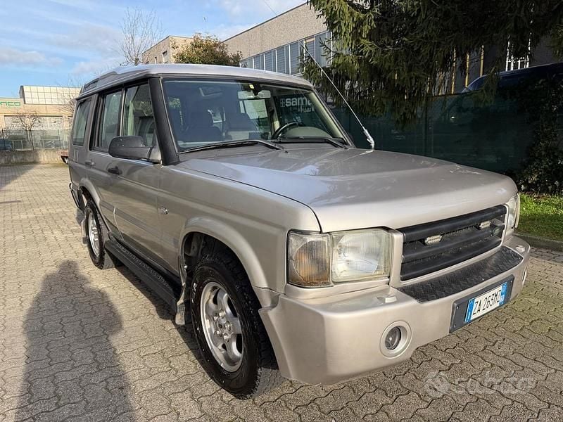 Usata Land Rover Discovery 2 137 CV (100 kW) 2001 Grigio SUV