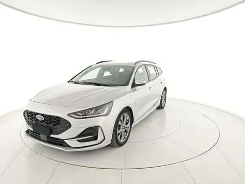 Usata Ford Focus ST-Line 116 CV (85 kW) 2023 Rosso Station wagon