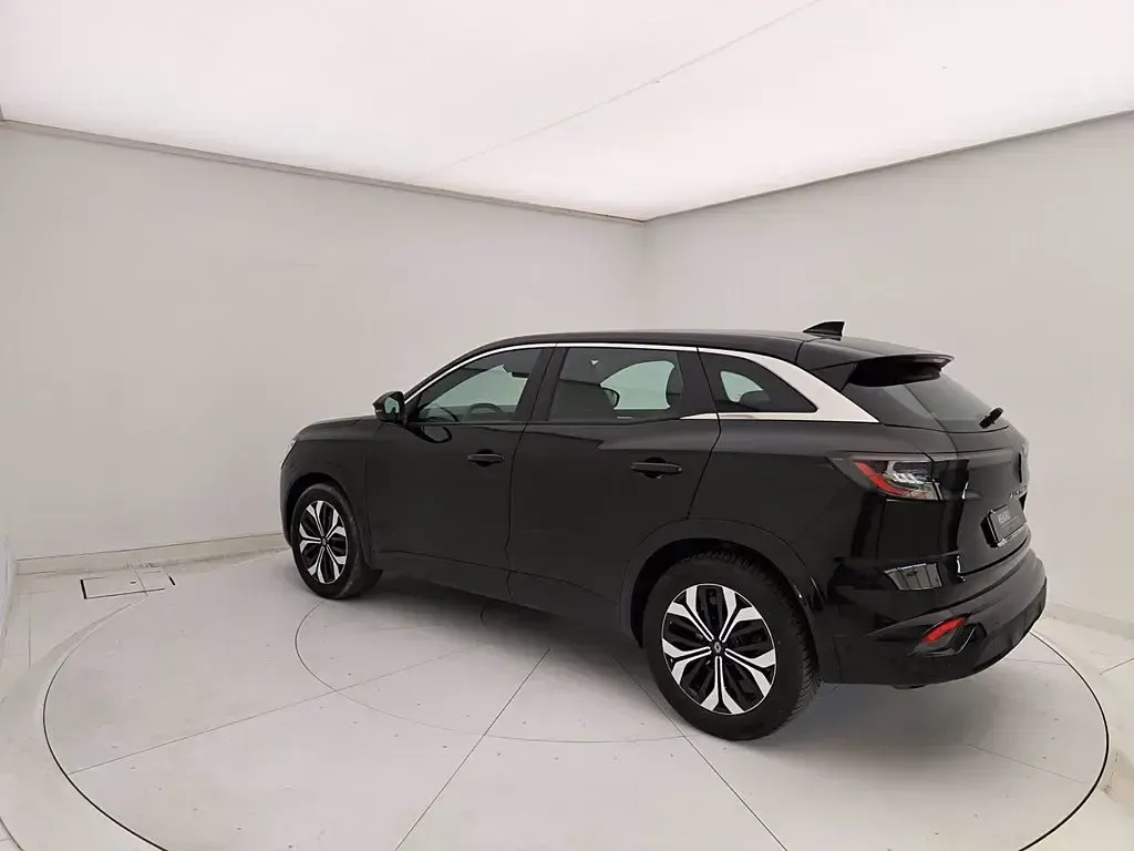 Usata Renault Austral Equilibre 131 CV (96 kW) 2024 Nero etoilé SUV
