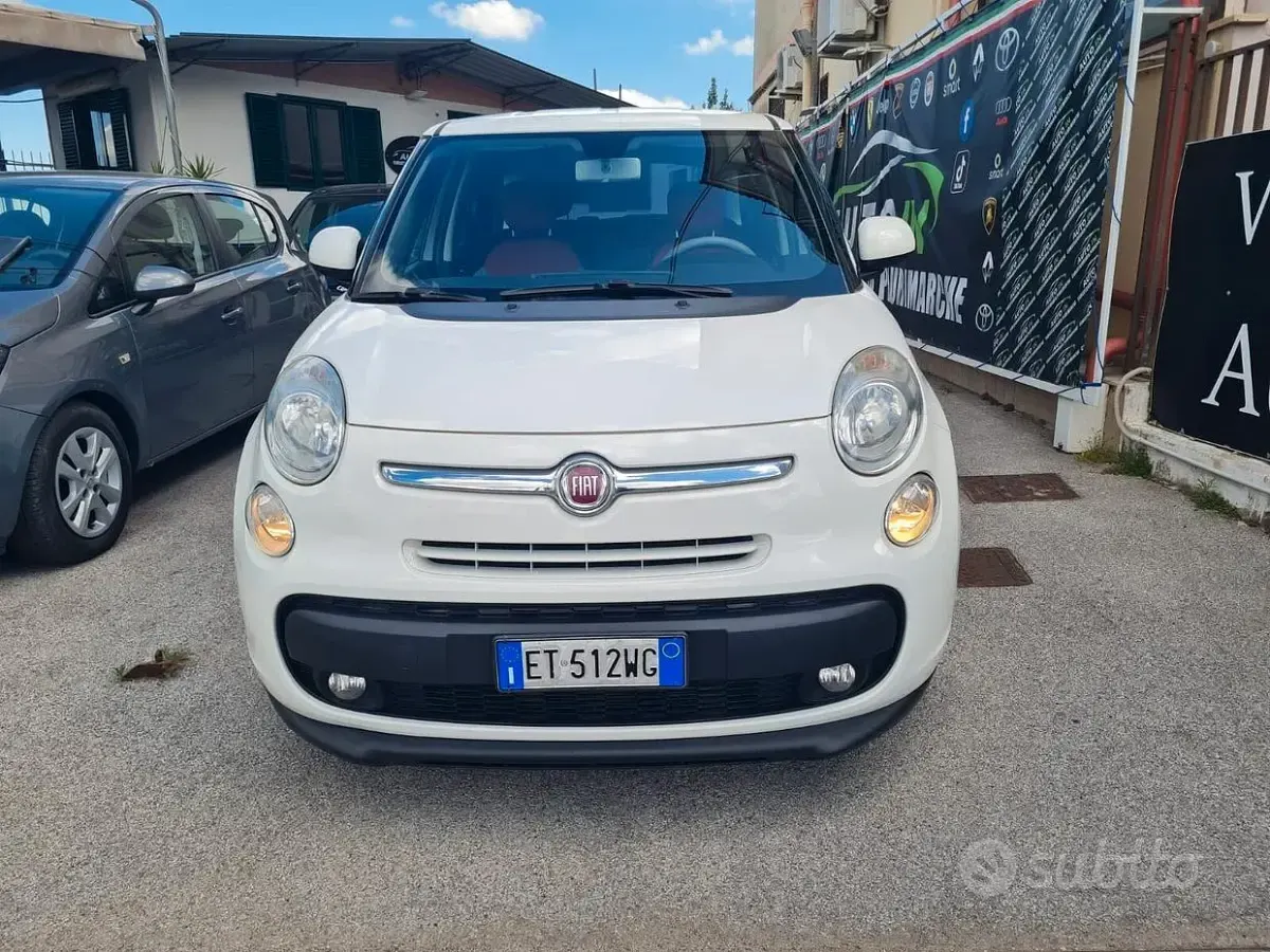 Gebraucht Fiat 500L Lounge 84 PS (61 kW) 2014 Weiß Van / Kleinbus