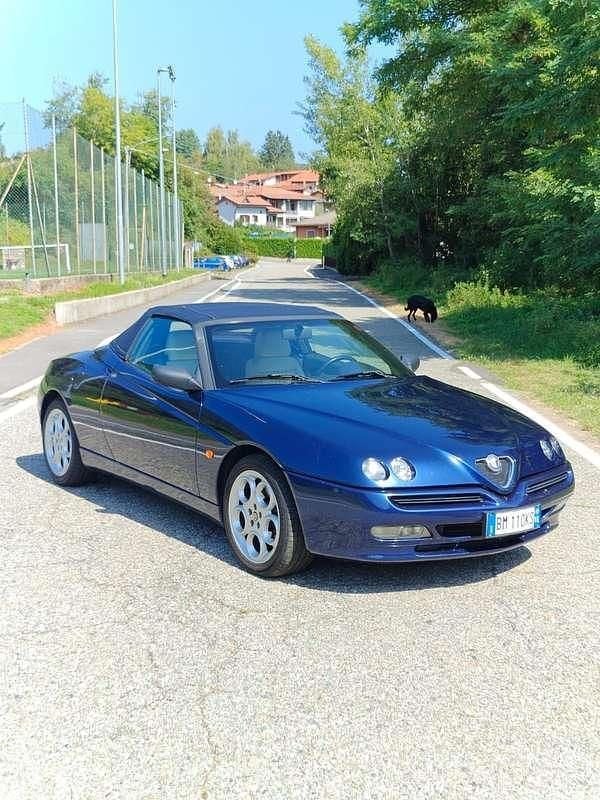 Usata Alfa Romeo Spider 155 CV (114 kW) 2000 Blu/azzurro Cabrio