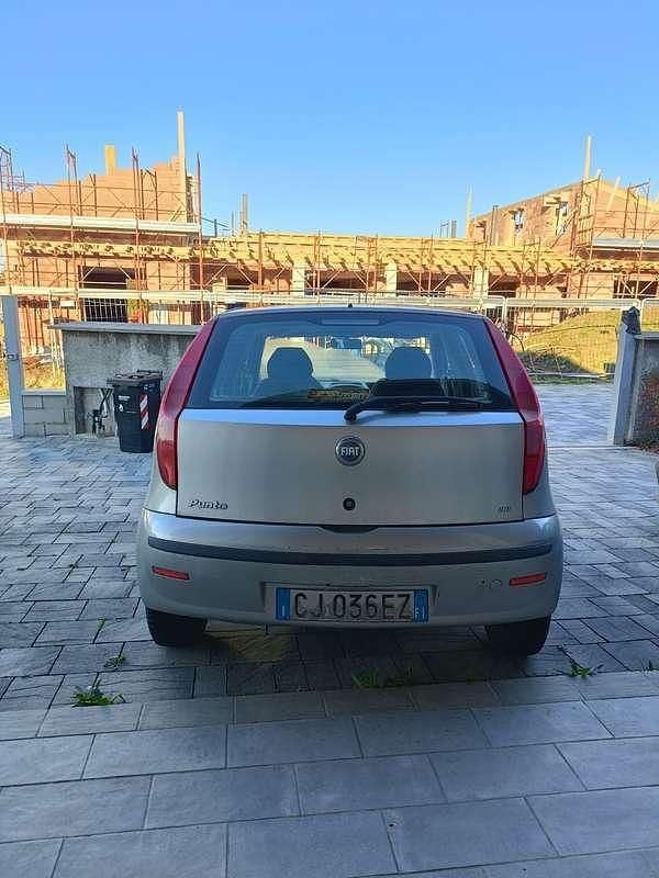 Usata Fiat Punto Dynamic 80 CV (58 kW) 2003 Berlina