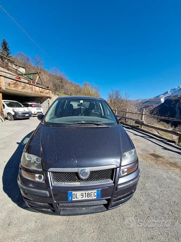 Usata Fiat Ulysse 120 CV (88 kW) 2007 Blu Monovolume