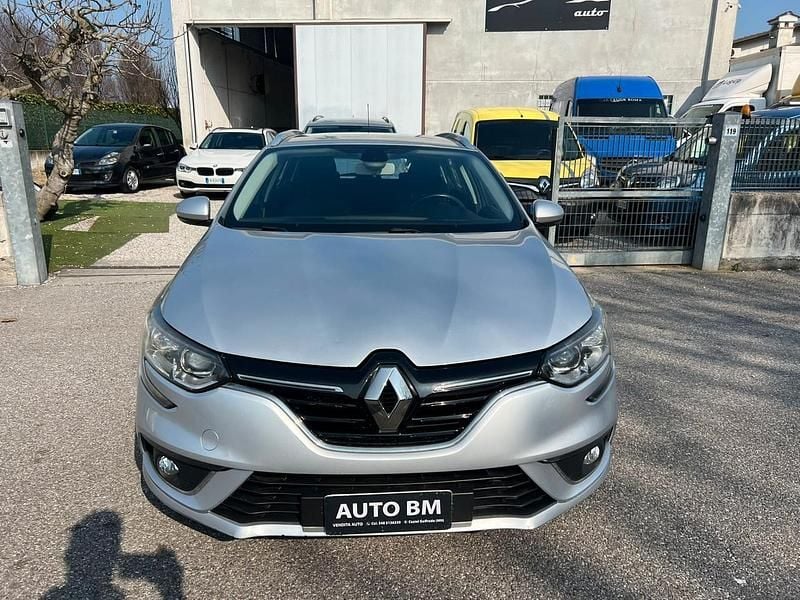 Usata Renault Mégane GrandTour Business 116 CV (85 kW) 2018 Argento Station wagon