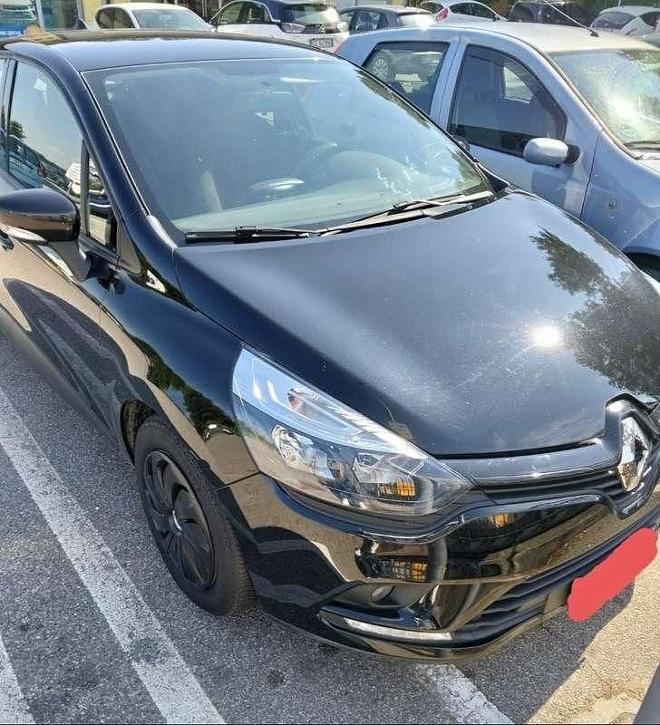 Second-hand Renault Clio IV 75 CP (55 kW) 2018 Berlinǎ