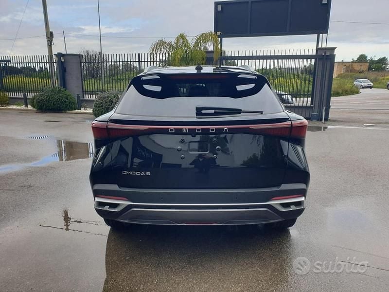 Nuova Omoda 5 147 CV (108 kW) 2025 Nero metallizzato SUV