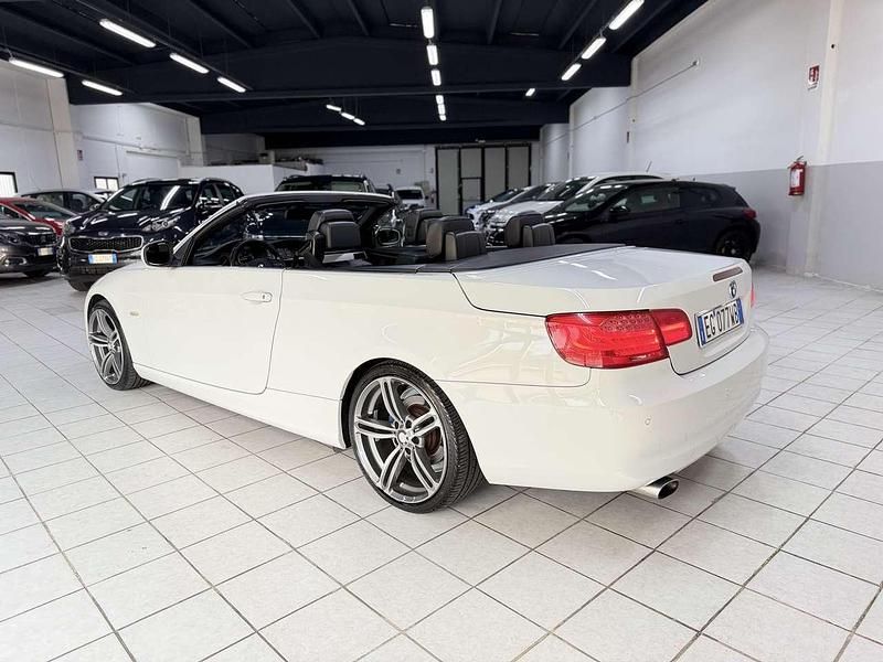 Usata BMW 320 Cabriolet 184 CV (135 kW) 2011 Other Cabrio