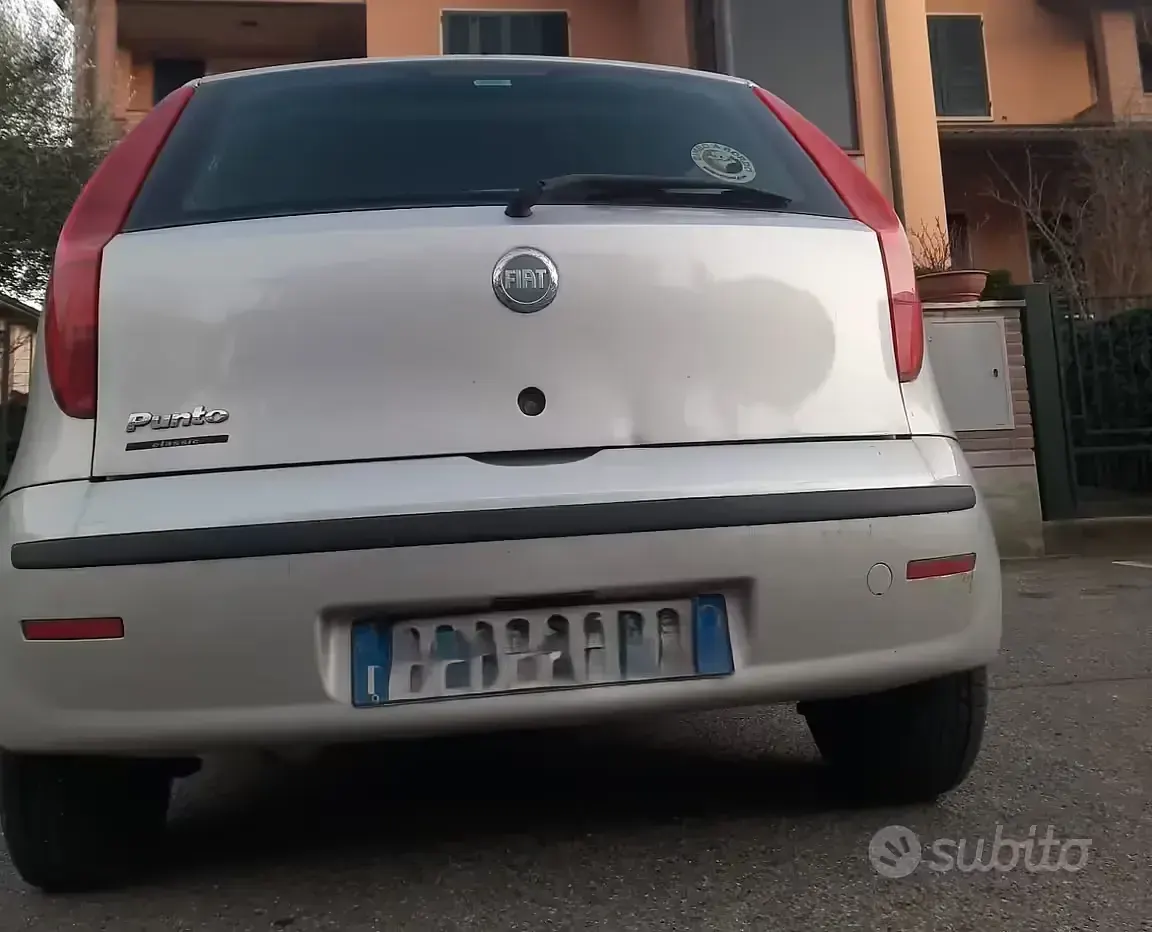 Usata Fiat Punto 95 CV (69 kW) 2007 Grigio Utilitaria