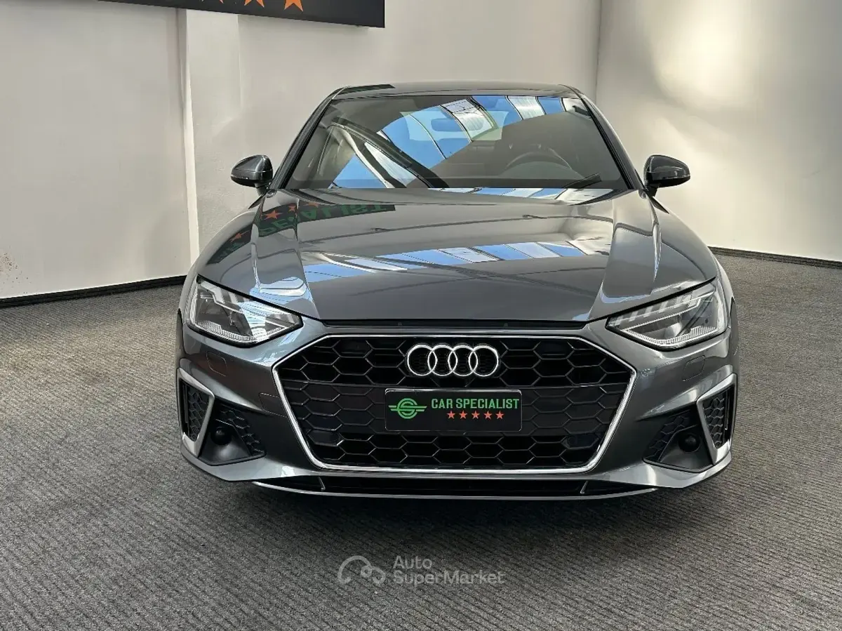 Usata Audi A4 S-Line 163 CV (119 kW) 2023 Gray Berlina