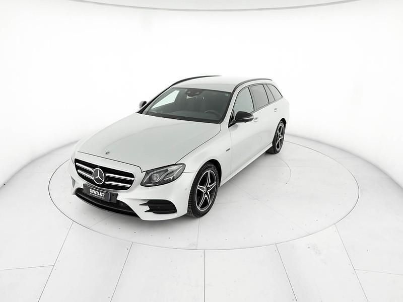 Usata Mercedes 300 Premium 194 CV (142 kW) 2020 Argento Station wagon