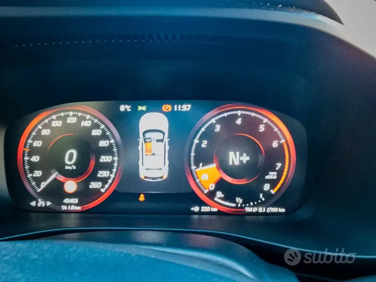 Usata Volvo XC40 R-Design 163 CV (119 kW) 2019 SUV