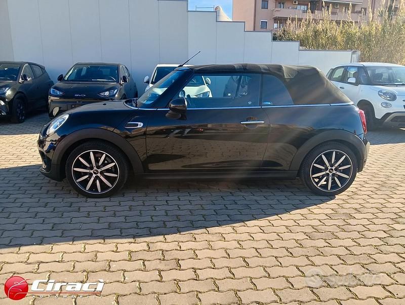 Usata Mini Cooper D Cabriolet 116 CV (85 kW) 2017 Nero Cabrio