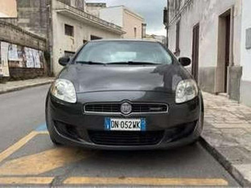 Usata Fiat Bravo Dynamic 120 CV (88 kW) 2008 Grigio Utilitaria