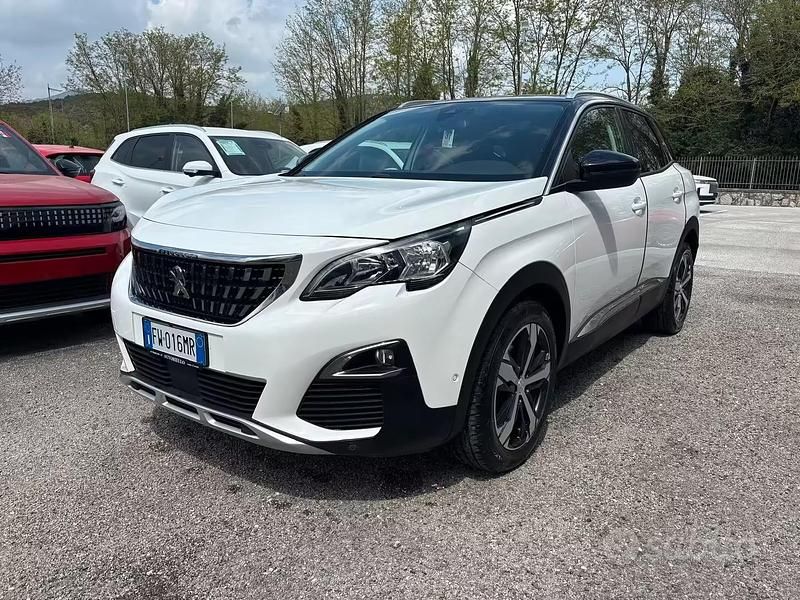 Usata Peugeot 3008 Allure 130 CV (95 kW) 2019 Bianco SUV