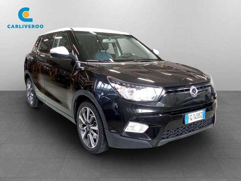 Usata Ssangyong (KGM) Tivoli 116 CV (85 kW) 2016 Nero SUV