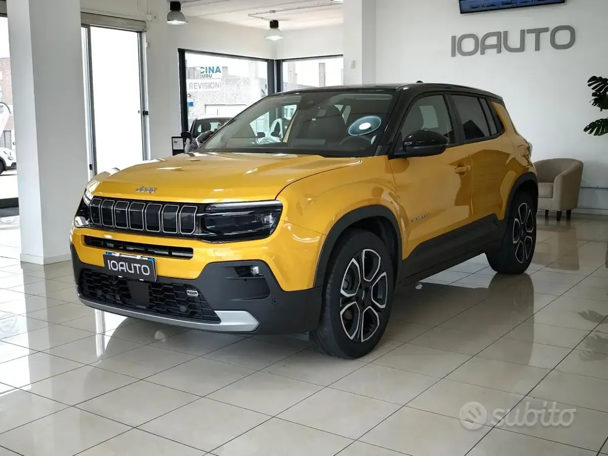 Usado Jeep Avenger Summit 101 CV (74 kW) 2023 Amarillo SUV