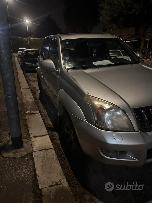 Usata Toyota Land Cruiser 173 CV (127 kW) 2009 Grigio SUV