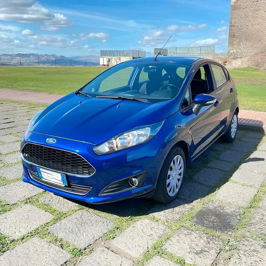 Usata Ford Fiesta 75 CV (55 kW) 2016 Blu Utilitaria