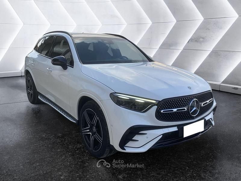 Usata Mercedes GLC220 AMG Line Premium Plus 197 CV (144 kW) 2023 Bianco SUV