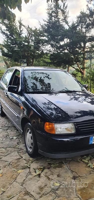 Usata VW Polo 75 CV (55 kW) 1997 Blu Berlina