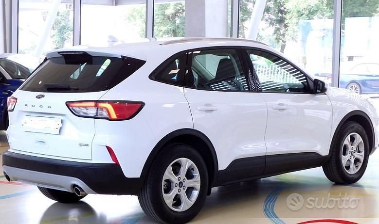 Usata Ford Kuga 190 CV (139 kW) 2021 Bianco SUV