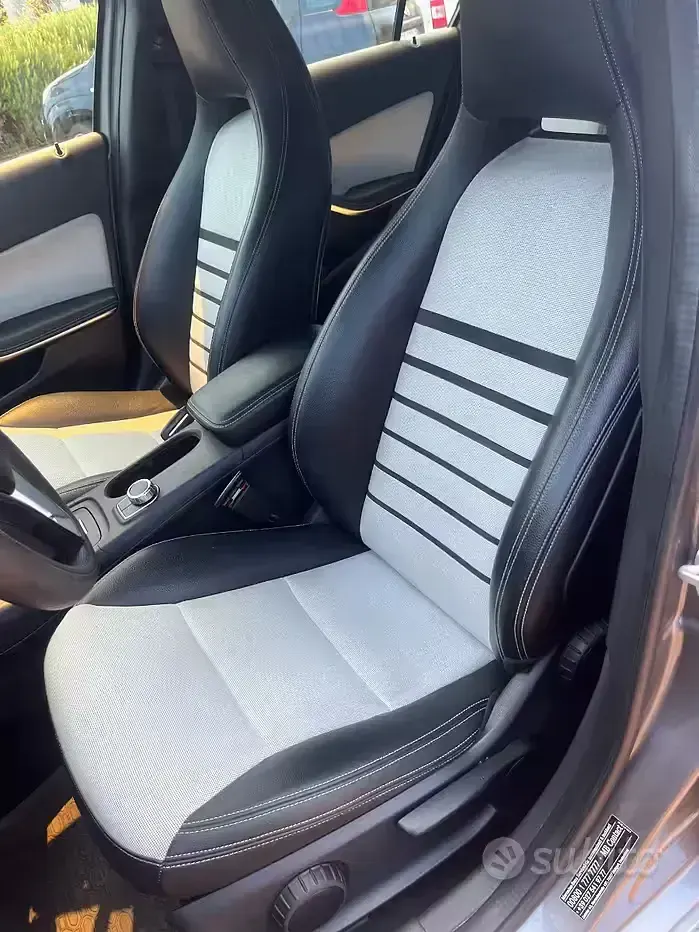 Usata Mercedes A180 109 CV (80 kW) 2014 Grigio Utilitaria