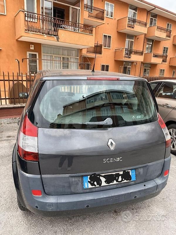 Usata Renault Scénic 2003 Grigio Monovolume