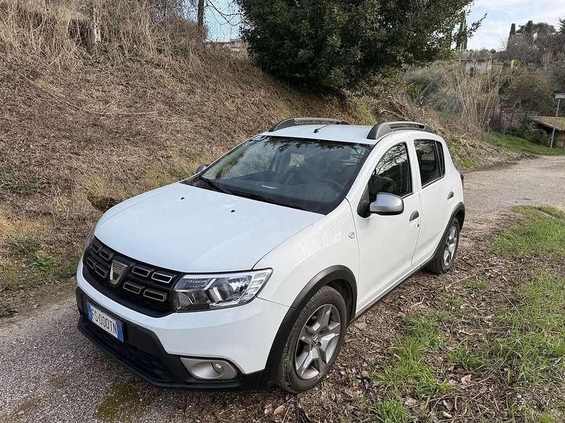 Usata Dacia Sandero Stepway 90 CV (66 kW) 2018 Berlina