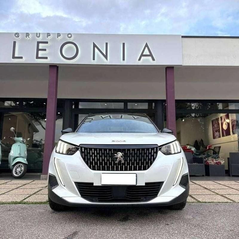 Usata Peugeot 2008 GT 131 CV (96 kW) 2023 Bianco madreperla SUV