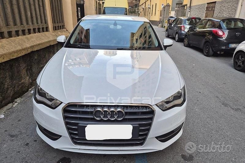 Usata Audi A3 Sportback Ambition 105 CV (77 kW) 2014 Bianco Utilitaria