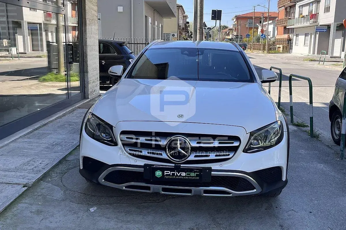 Usata Mercedes E220 All-Terrain 194 CV (142 kW) 2018 Bianco Station wagon