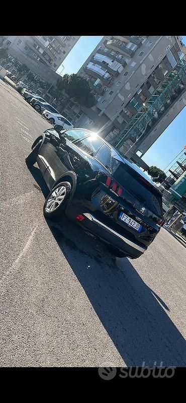 Usata Peugeot 3008 131 CV (96 kW) 2019 Nero SUV