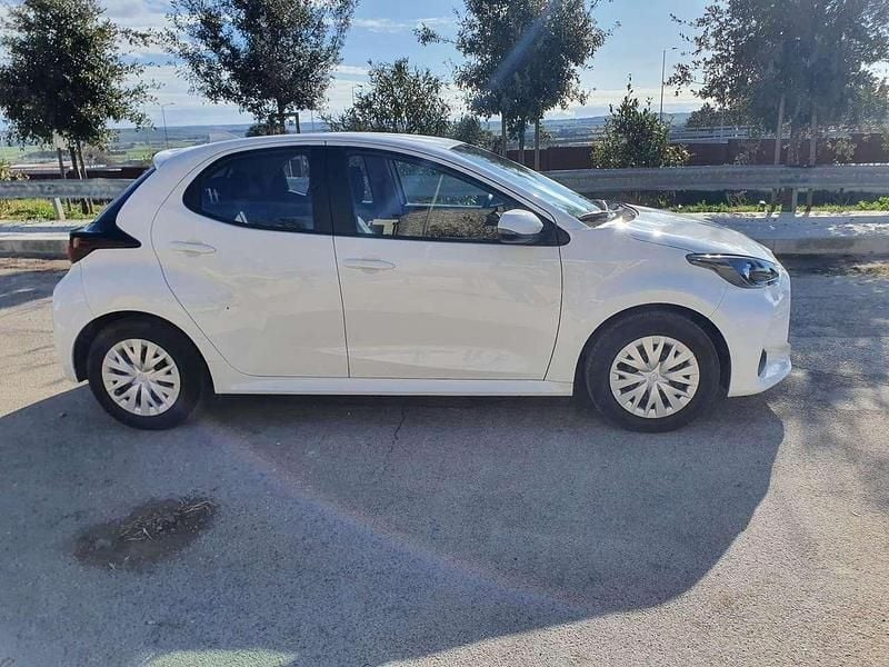 Usata Mazda 2 92 CV (67 kW) 2023 Bianco Utilitaria