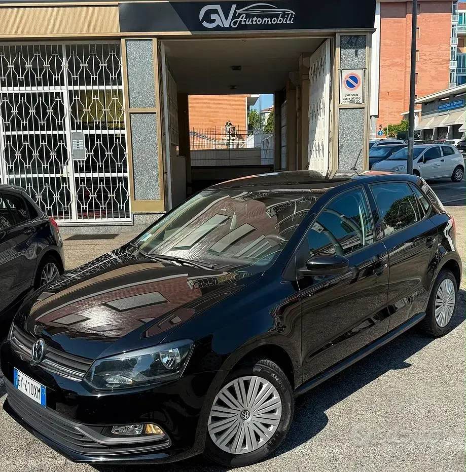 Usata VW Polo Trendline 60 CV (44 kW) 2015 Nero Berlina