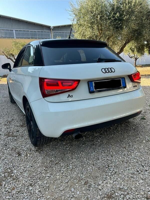 Usata Audi A1 86 CV (63 kW) 2012 Bianco Utilitaria